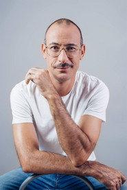 Miguel Ángel Martín as Capitán in Sacrilegio 2023