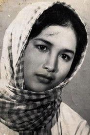 Trà Giang as Sáu Tâm in For Tomorrow 1981