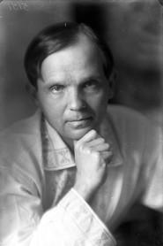 Hnat Yura as Мартин Боруля in Martyn Borulya 1953