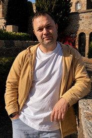 Dragoș Turea as Himself in Ultimate Weapon 2025