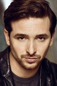 Evert Houston as Teddy in Love at Look Lodge 2020