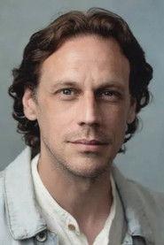 Martin Portlock as Peter Pan in Poohniverse: Monsters Assemble 