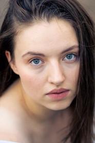 Paolina Neugebauer as Pollak in Fox in a Hole 2020