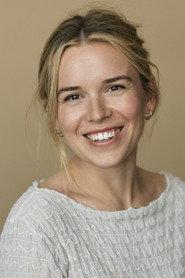 Laura Kronborg Kjær as Tanja in Holiday 2018