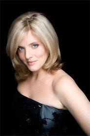Méav Ní Mhaolchatha as in Celtic Woman: Destiny 2016