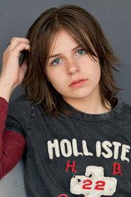 Rosalie Wegman as Young Julia in Ster van de Show 2025
