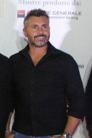 Giuseppe Calandriello as Lucas in Anja - Real Love Girl 2020
