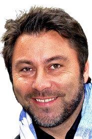 Stephane Pauwels as Chef Bruxelles propreté in Moroccan Gigolos 2013
