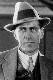 Julius Jaenzon as  in The Adventures of Two Swedish Emigrants in America 1912