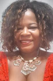 Arlete Dias as Herself in Women from the Pack