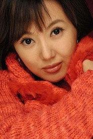 Yoo Hye-jung as Tae-gi's mother in Paradise Murdered 2007