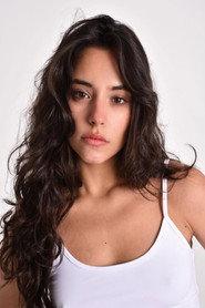 Laura Musan as Ella in Almas en Fuga 2025