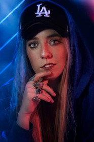 Ullie Swan as Self in Marianne James : tout est dans la voix 2025