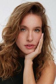 Manuela Reznak as Euphemia in Saturno & Euphemia