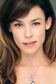 Christi Waldon as Michelle in Traveler 2015