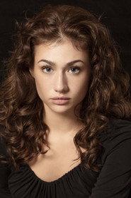 Naomi Druškić as Konobarica in Heartbeat 2023
