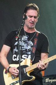 George Nastos as Guitars in Glenn Hughes: Soulfully Live in the City of Angels 2004