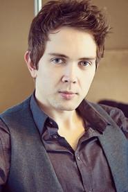 Matthew Stefanson as Kyle in Wynter 2018