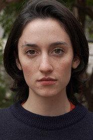 Ana Waisbein as Carla in Vino Tinto