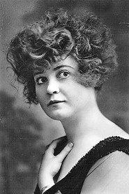 Alice Howell as The Diner in He Loved the Ladies 1914