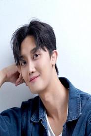 Kim Seung-chan as Park Geon in Three Friends in Substructure 2023