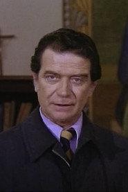 Juan Velilla as Comisario in Exorcismo 1975