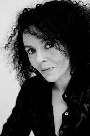 Fatima Soualhia-Manet as  in Regarde-moi 2001