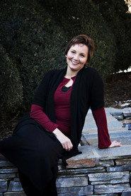 Kymberly Mellen as Melinda Charleston in The Beautiful Beast 2013
