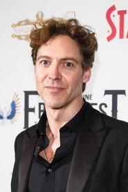 Tom Kerrisk as Kent in Hollow Trees