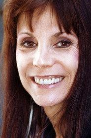 Renée Claude as Evelyne, grand mère in North Station 2002