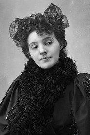 Gabrielle Réjane as La Vougne in Miarka, la fille à l'ourse 1920