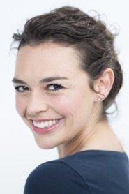 Tinarie Van Wyk-Loots as Lara van Niekerk in Hond se Dinges 2009