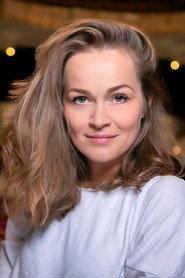 Lívia Michalčík Dujavová as Slečna Clara Eynsford Hillová in Pygmalion 2022