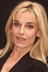 Adriana Vacarezza as Bernardita in The Newcomers 2003