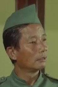 Ratan Gaurang as Munshi Hansraj in Aandhiyan 1952