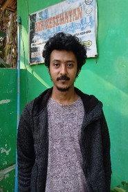 Adha Roi as Amir in Sur : Tanah Hijau Gadis Belia 2024