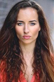 Samantha Schnitzler as Kate in Darkness Wakes 2017