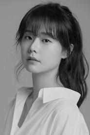 Kim Hong-kyeong as Seon-ji in Beneath the Wheel 2015