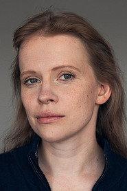 Aneta Spirydowicz as Dana in Woman on the Roof 2022