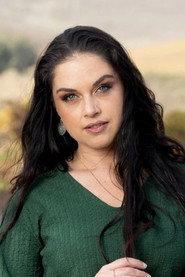 Christia Visser as Tess in Tess 2016