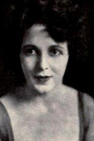 Viora Daniel as Milly Hollister in The Life of the Party 1920