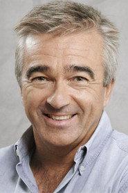 Carles Francino as Self in The Critic 2022