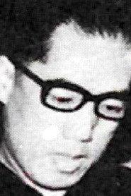 Chan Wan as Fang Shu in Song at Midnight 1937
