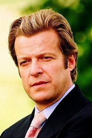 Roland Koch as Carl Moll in Alma and Oskar 2023
