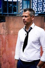Sébastien Maréchal as Journaliste in Halmeoni 2025