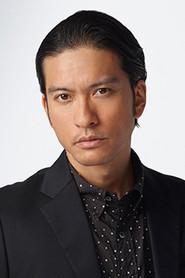 Tomoya Nagase as Yaji in Yaji & Kita: The Midnight Pilgrims 2005