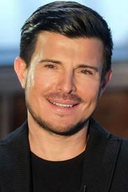 Vincent Niclo as Self in Les 40 ans de Starmania 2019
