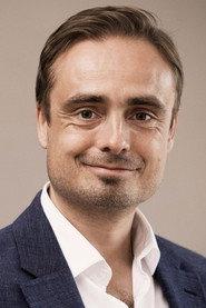 Mathias Grove as Kapelmester og keyboard in Tivolirevyen 2025 2025