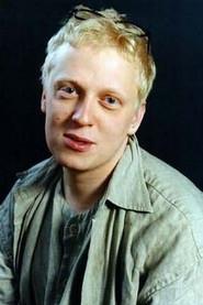 Grzegorz Sierzputowski as Kamil in The Glitch 2020