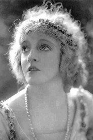 Gladys Valerie as Laura Morris in The Broadway Drifter 1927